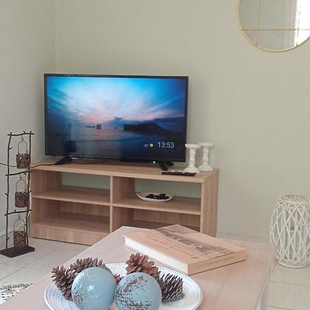 Pine House II Apartman Fríni Kültér fotó